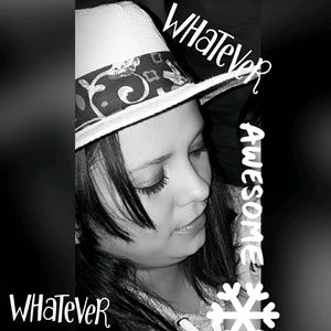 Meet your Posher, Naromi